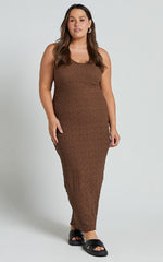Novida Midi Dress - Textured Bodycon Dress in Chocolate