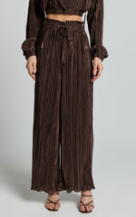 Kallie Pants - High Waist Drawstring Plisse Pants in Chocolate