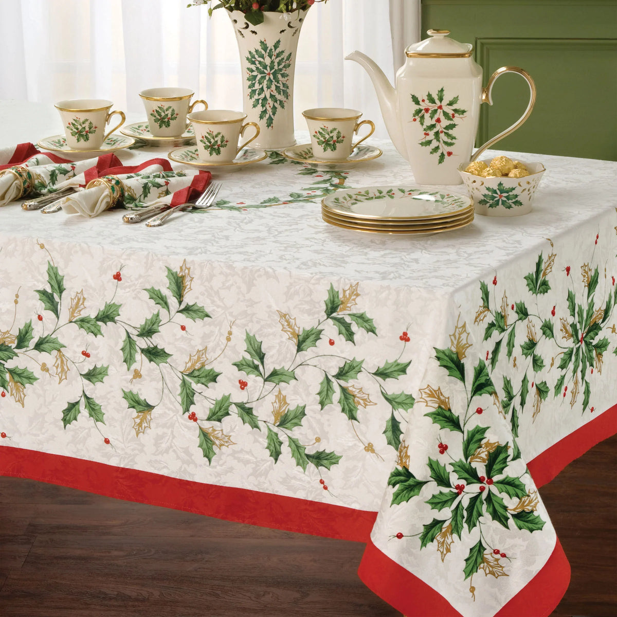 Holiday 60" x 84" Tablecloth