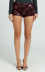 Jhaya Shorts - Sequin Mini Short in Wine